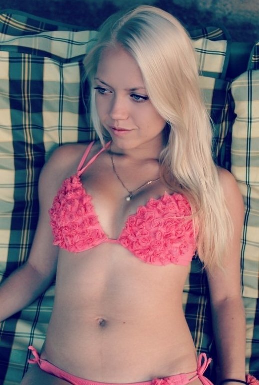 Я молодая сексуальная девушка, ищу парня для вирта Я молодая сексуальная девушка, ищу парня для вирта