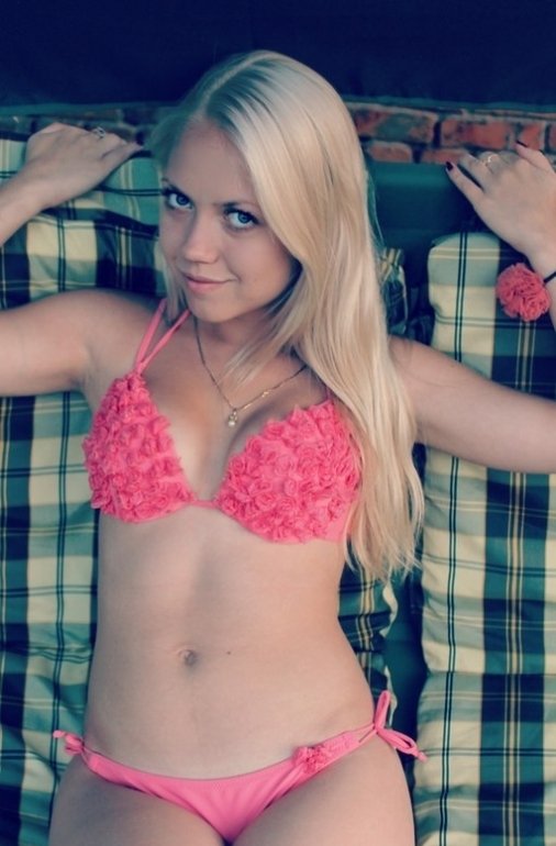 Я молодая сексуальная девушка, ищу парня для вирта Я молодая сексуальная девушка, ищу парня для вирта